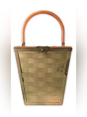 VINTAGE 1950'S GOLD METAL BASKET WEAVE AND CARAMEL CELLULOID TOP BOX CASE